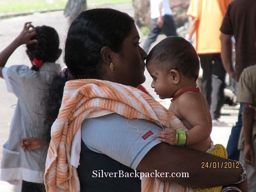Indian mother and child at Gemas