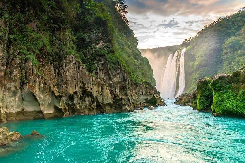 Beautiful Waterfalls Around the World. Waterfall, Huasteca Potosina, Mexico
