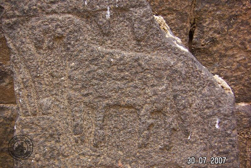 horse carved in stone at Qasr Ibn Wardan