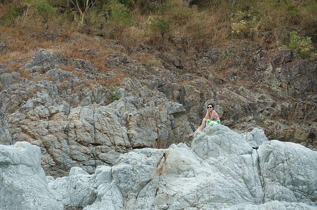 A Day of Adventure in Apao & Piwek Rock Formations